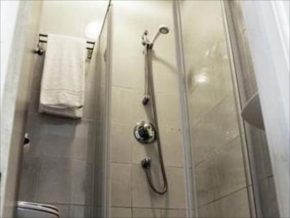 Arriva Hotel - image 17