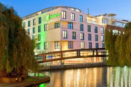 Holiday Inn London Camden Lock - image 1