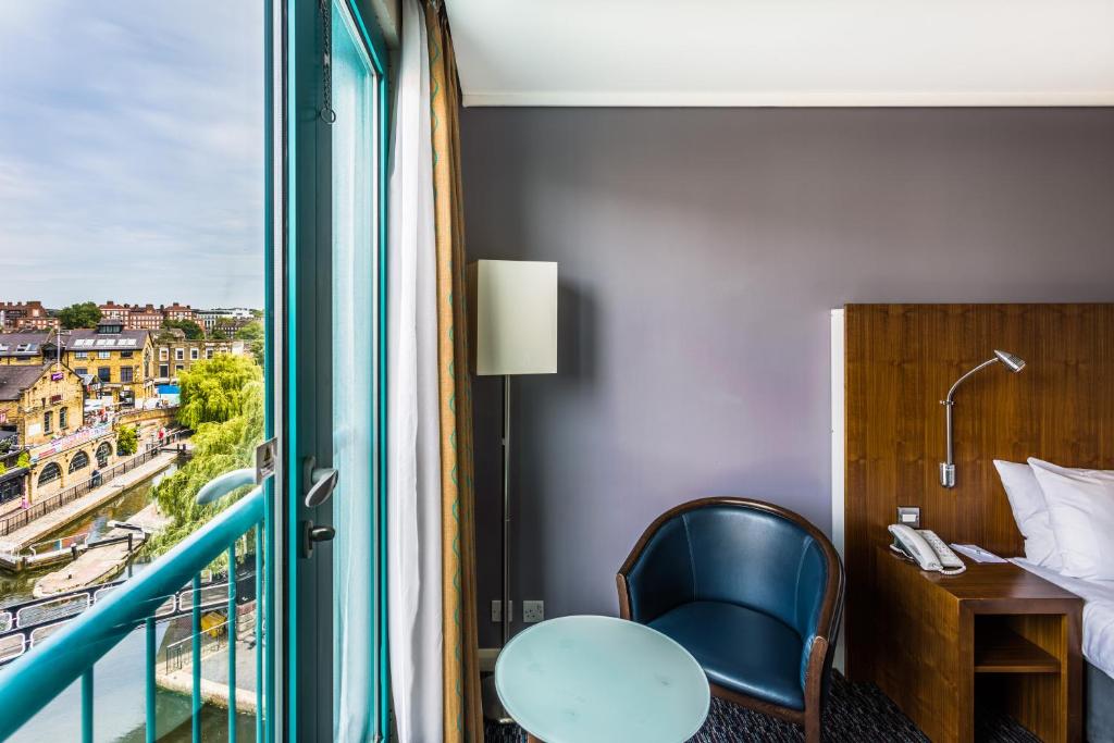Holiday Inn London Camden Lock - image 4