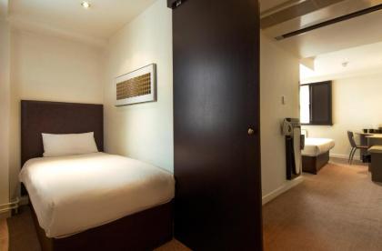 Corus Hyde Park Hotel - image 2