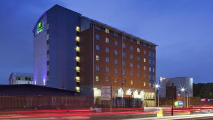 Holiday Inn Express London Limehouse - image 1