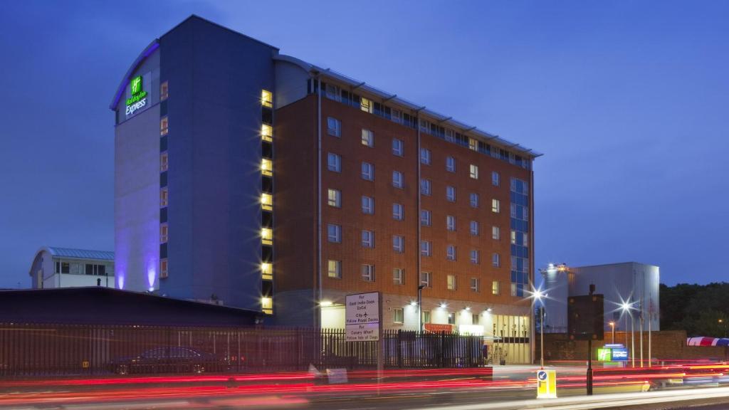 Holiday Inn Express London Limehouse - main image
