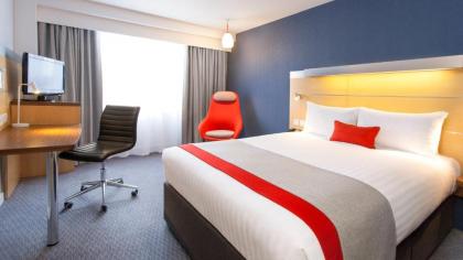 Holiday Inn Express London Limehouse - image 17
