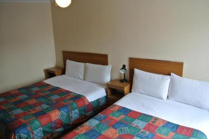 Carlton Hotel - image 12