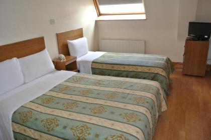 Carlton Hotel - image 2