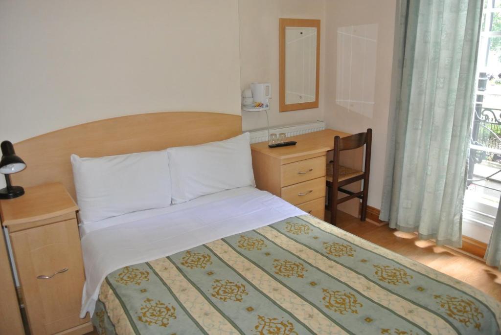 European Hotel - image 7
