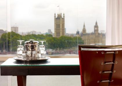 Park Plaza London Riverbank - image 4