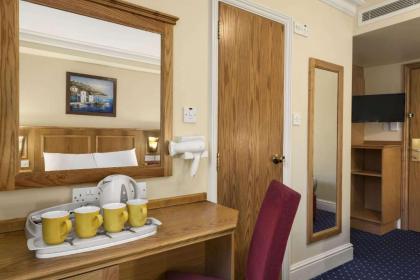 Days Inn Hyde Park - image 10