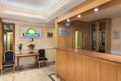 Days Inn Hyde Park - image 12