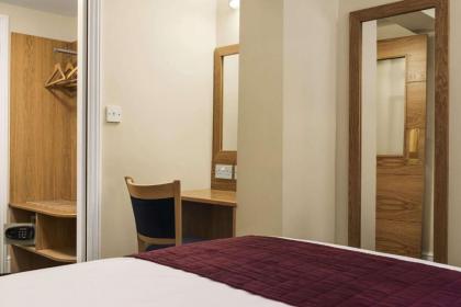 Days Inn Hyde Park - image 18