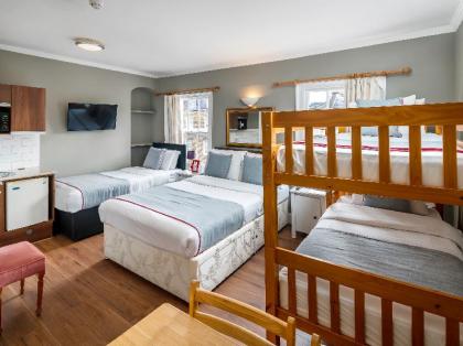 Belgravia Rooms Hotel - image 18