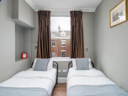 Belgravia Rooms Hotel - image 3