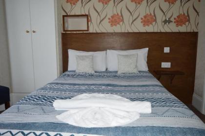 Charlotte Guest House - image 14