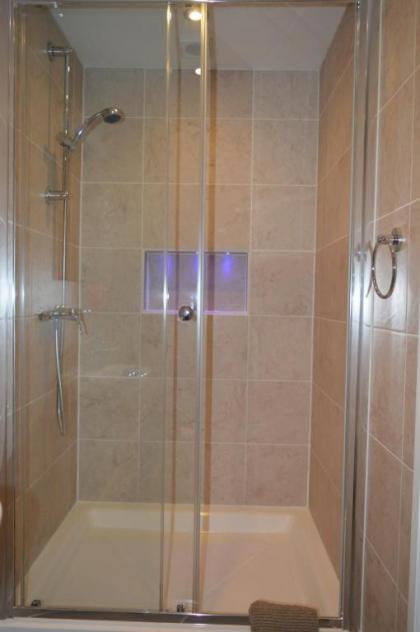 Charlotte Guest House - image 15
