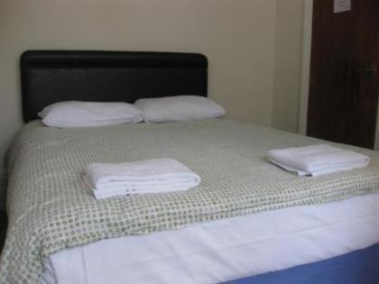 Charlotte Guest House - image 3