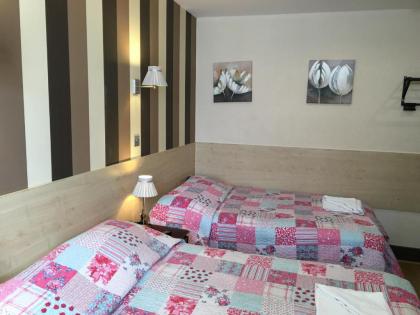 St George Hotel - image 10