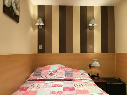 St George Hotel - image 3