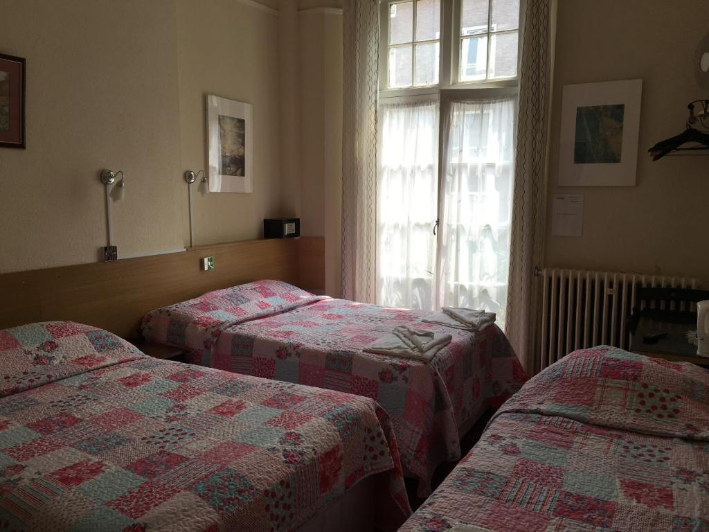 St George Hotel - image 6