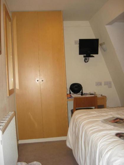 Americana Hotel - image 6