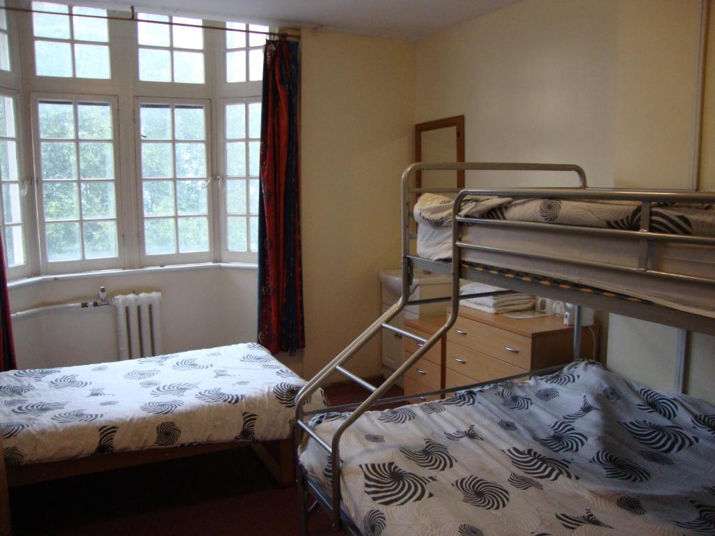 Hotel Strand Continental - image 2