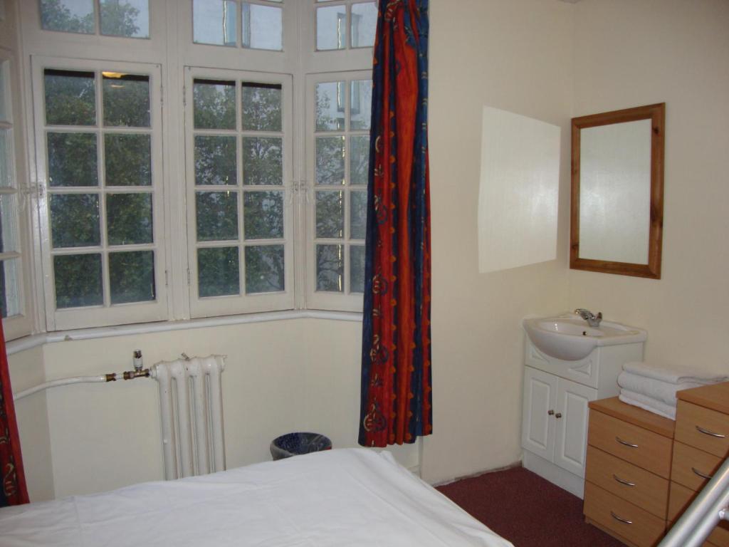 Hotel Strand Continental - image 5