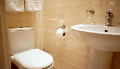 La Gaffe - Bed and Breakfast - image 18