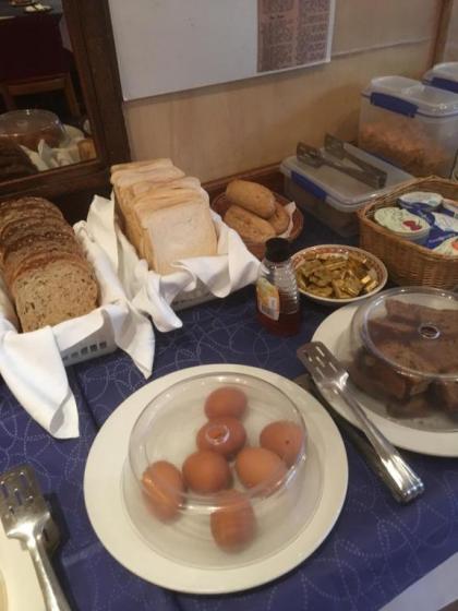 La Gaffe - Bed and Breakfast - image 2