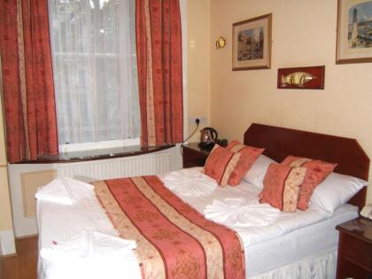 Shakespeare Hotel - image 2