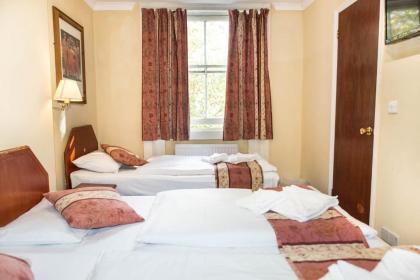 Dolphin Hotel - image 12