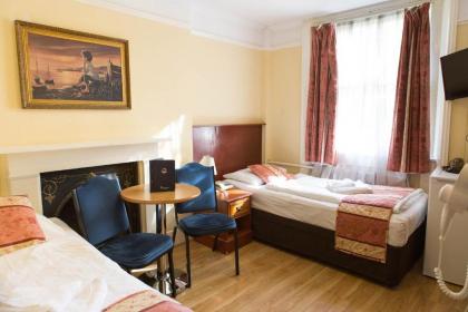 Dolphin Hotel - image 17