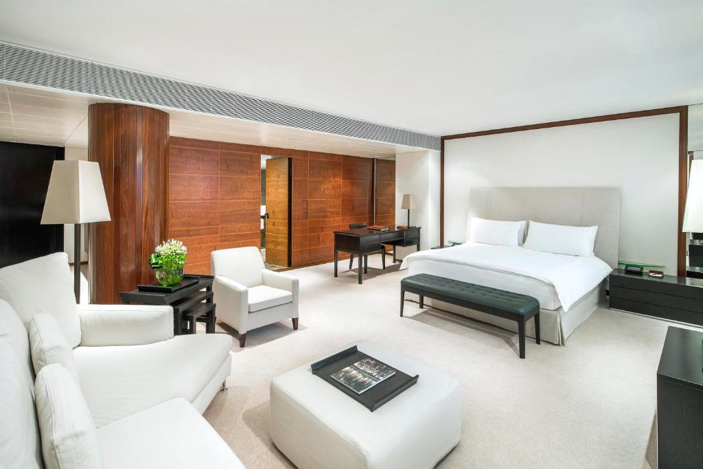 COMO The Halkin - main image