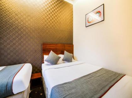 OYO The Park Hotel - image 10