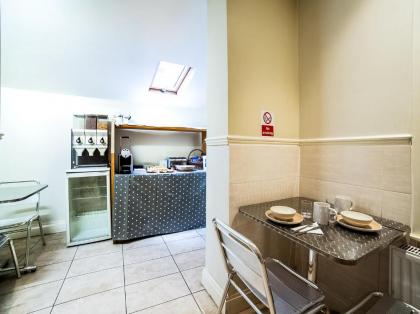 OYO The Park Hotel - image 17