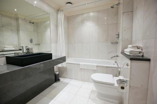 Sanctum International Serviced Apartments - image 4