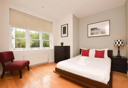 St James House Serviced Apartments - image 11
