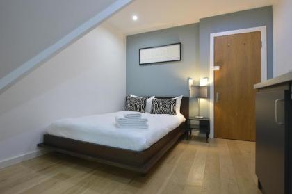 St James House Serviced Apartments - image 15
