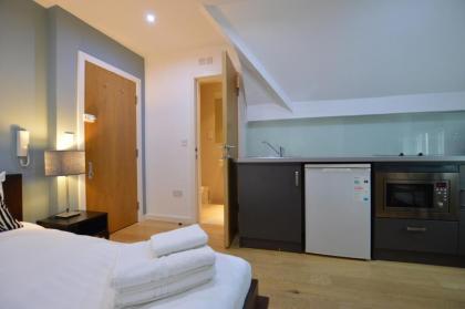 St James House Serviced Apartments - image 19