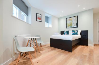 St James House Serviced Apartments - image 20