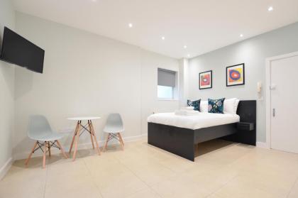 St James House Serviced Apartments - image 22