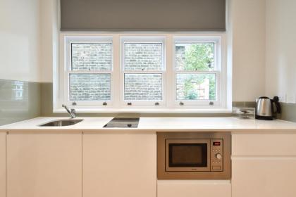 St James House Serviced Apartments - image 5
