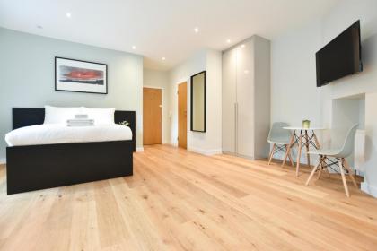 St James House Serviced Apartments - image 6
