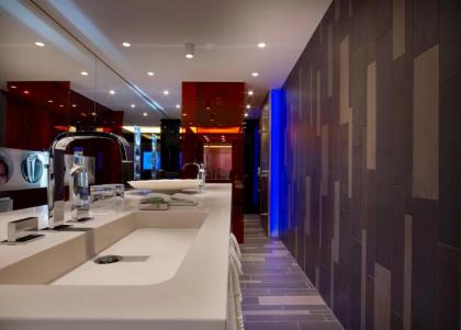 W London - image 6