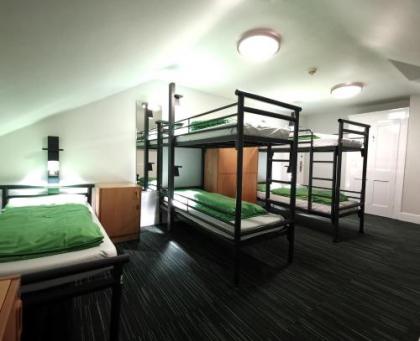 YHA London Earl's Court - image 2