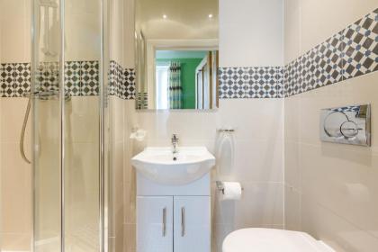 Gower House Hotel - image 17
