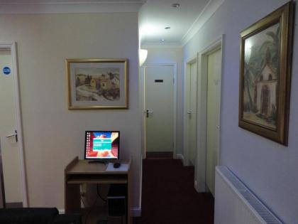 City View Hotel - Roman Road Market - image 17