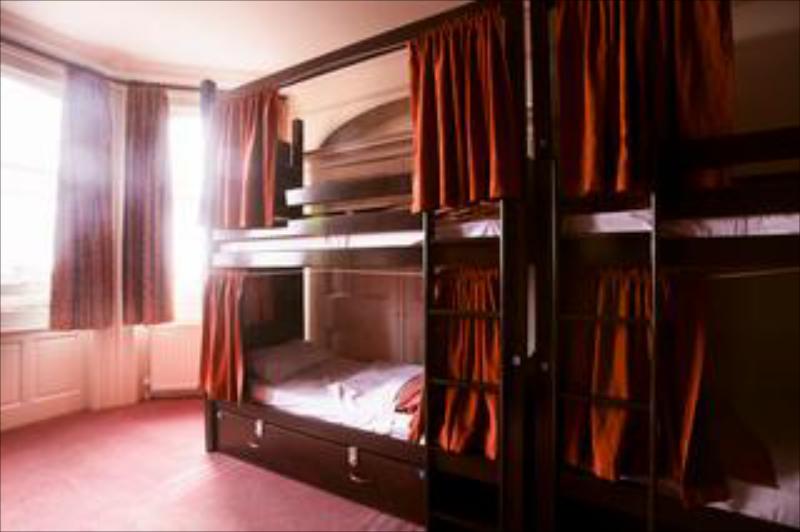 Palmers Lodge: Swiss Cottage - image 2