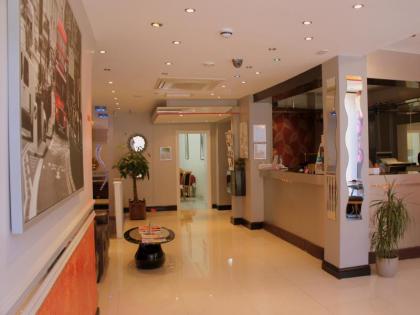 Plaza London Hotel - image 1