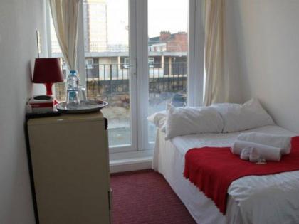 Plaza London Hotel - image 12