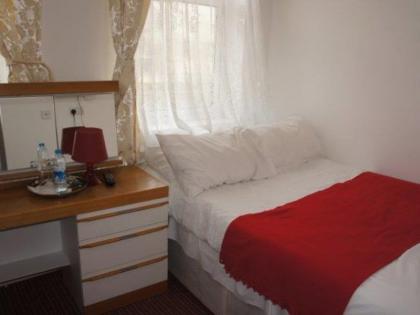 Plaza London Hotel - image 4