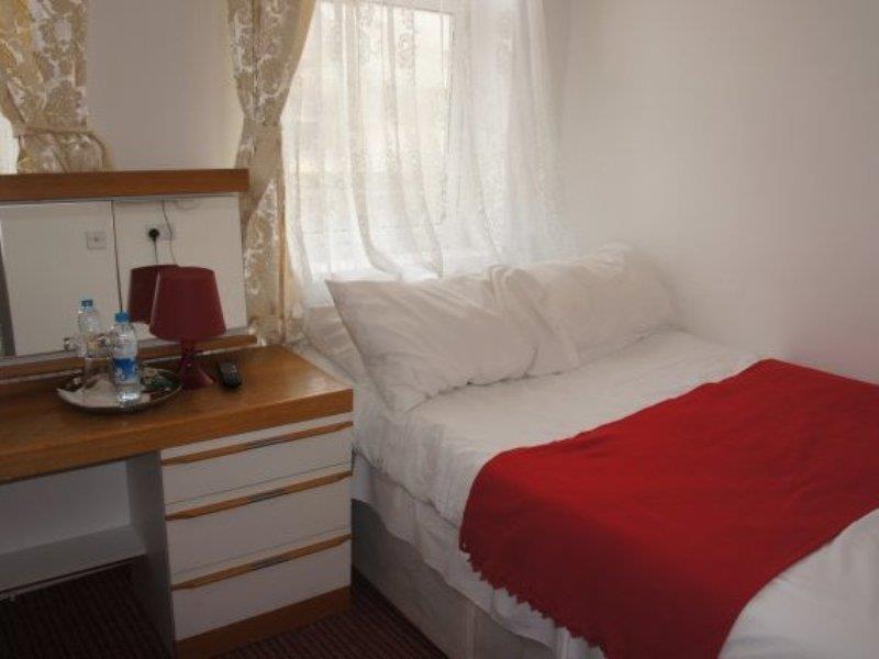 Plaza London Hotel - image 4